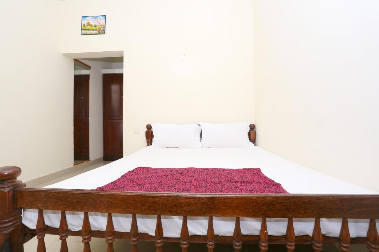 Spot On 36522 Karthika Plaza Hotel Varkala Bagian luar foto